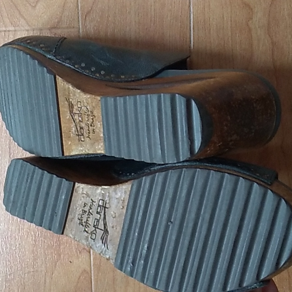 Dansko Clogs - Picture 5 of 6